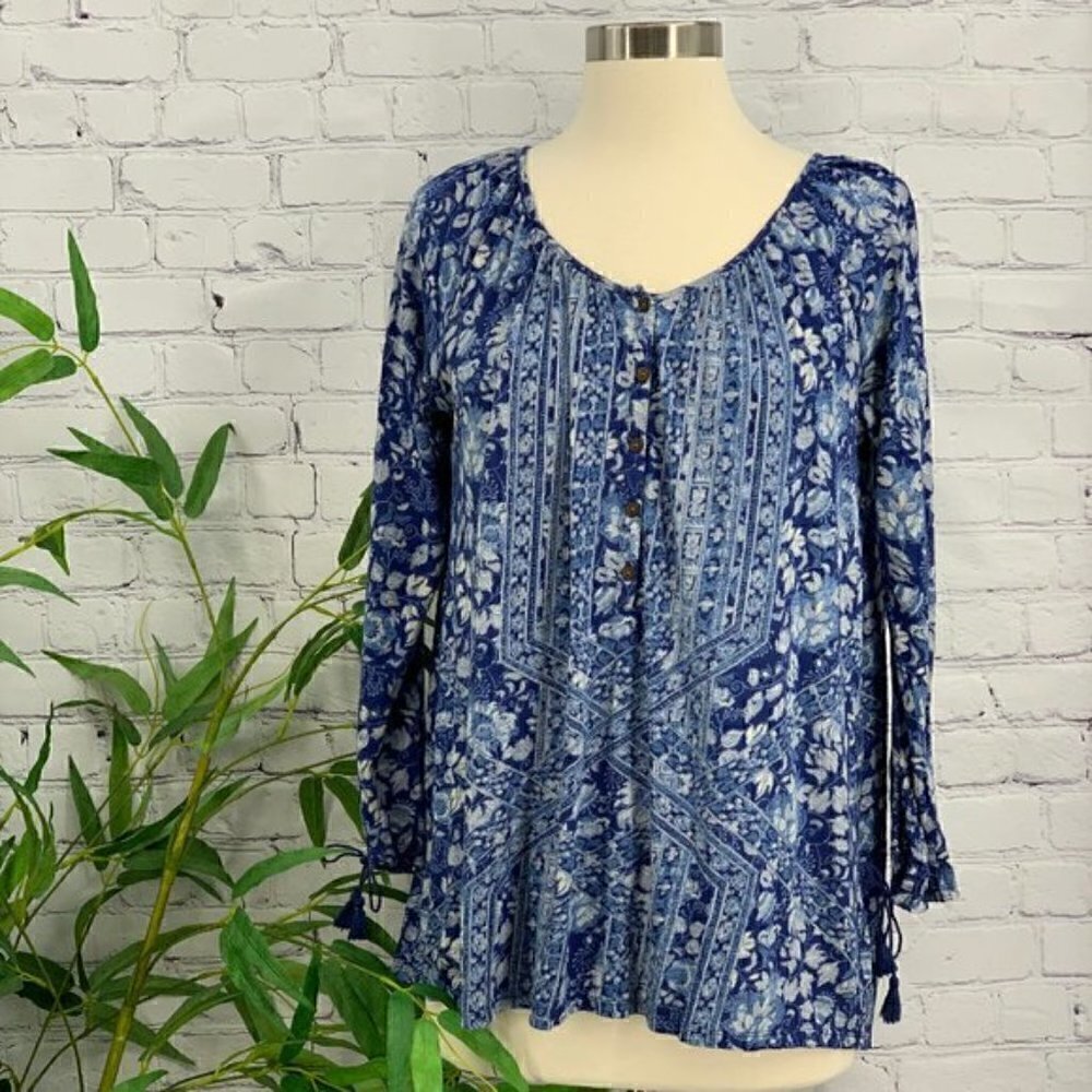 🎉Lucky Brand Blue w/ White Floral Pattern Tunic - Picture 5 of 5